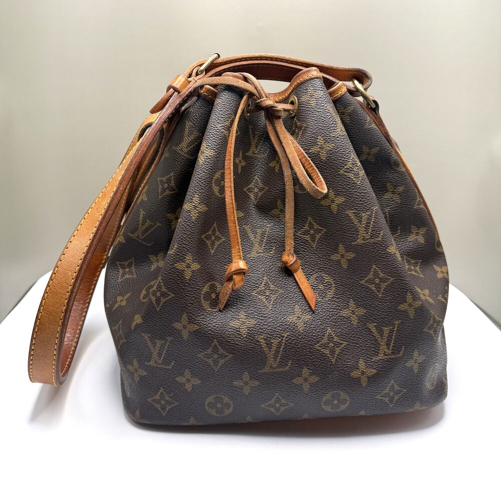 Vintage Louis Vuitton Noé Monogram Leather Shoulder Bag Cert. of Authenticity